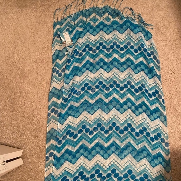 Blue and White Boutique Scarf - Picture 2 of 6